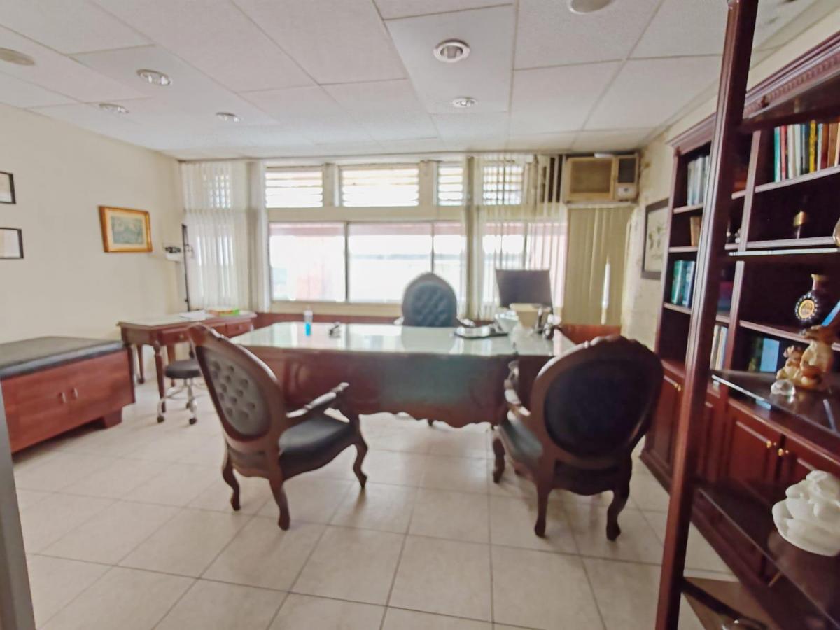 Oficina en Venta – Centro de Guayaquil, Edificio Plaza, Zona 9 de Octubre (W. L), Guayas — imagen 10
