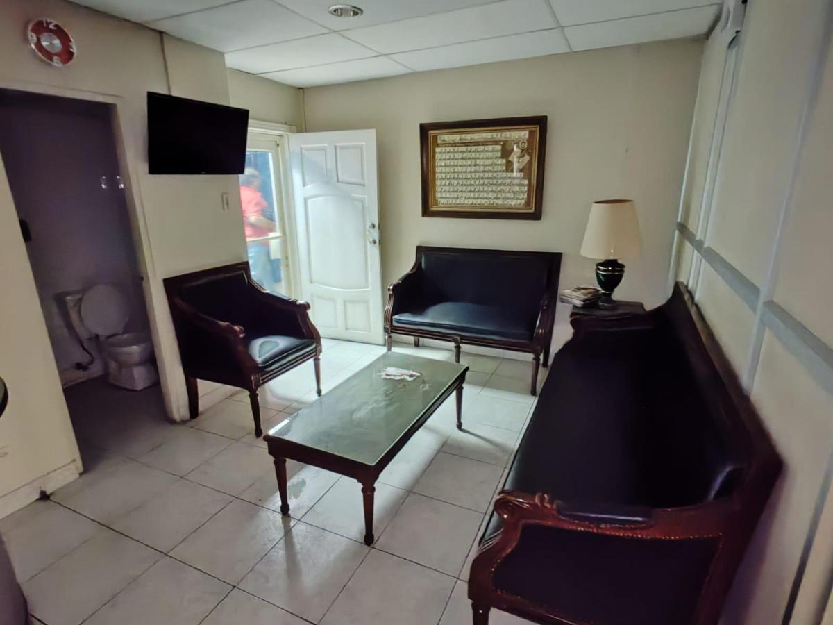 Oficina en Venta – Centro de Guayaquil, Edificio Plaza, Zona 9 de Octubre (W. L), Guayas — imagen 7