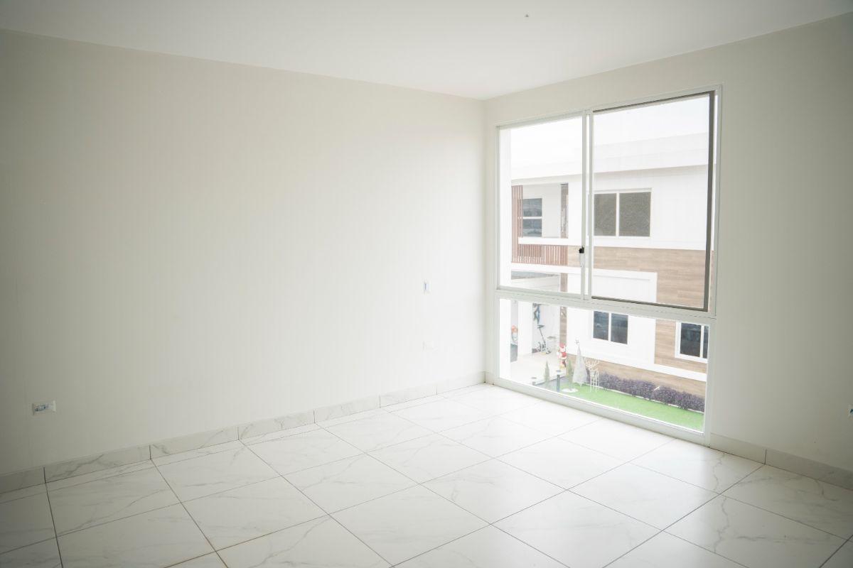 Venta Exclusiva Casa de Estreno | Piscina y Acabados de Alta Gama | 4 Dorm. (Wy), Guayas — imagen 2