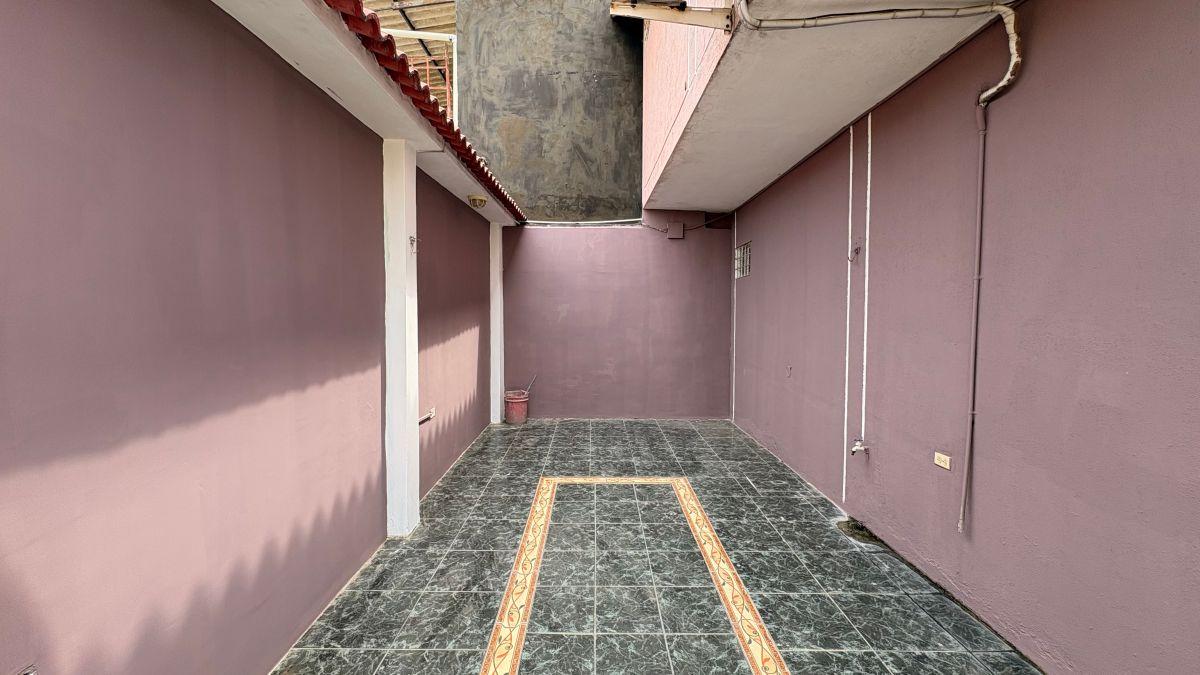 Venta Casa Esquinera en Mucho Lote 1 (Etapa 5), Guayas — imagen 9