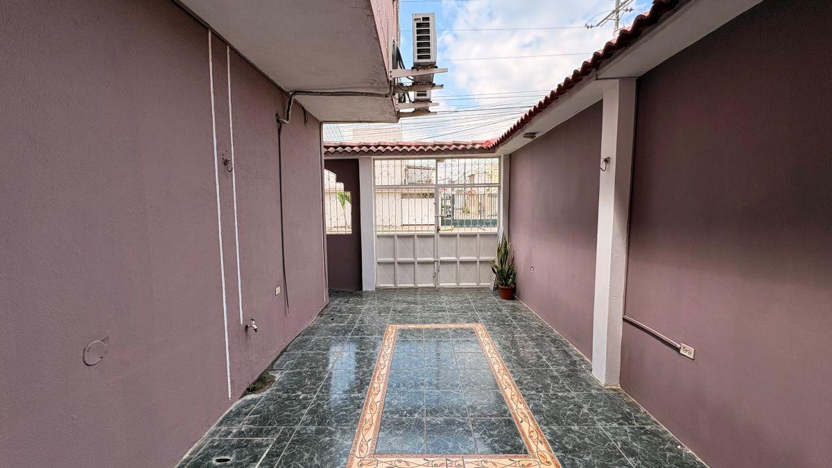 Venta Casa Esquinera en Mucho Lote 1 (Etapa 5), Guayas — imagen 8