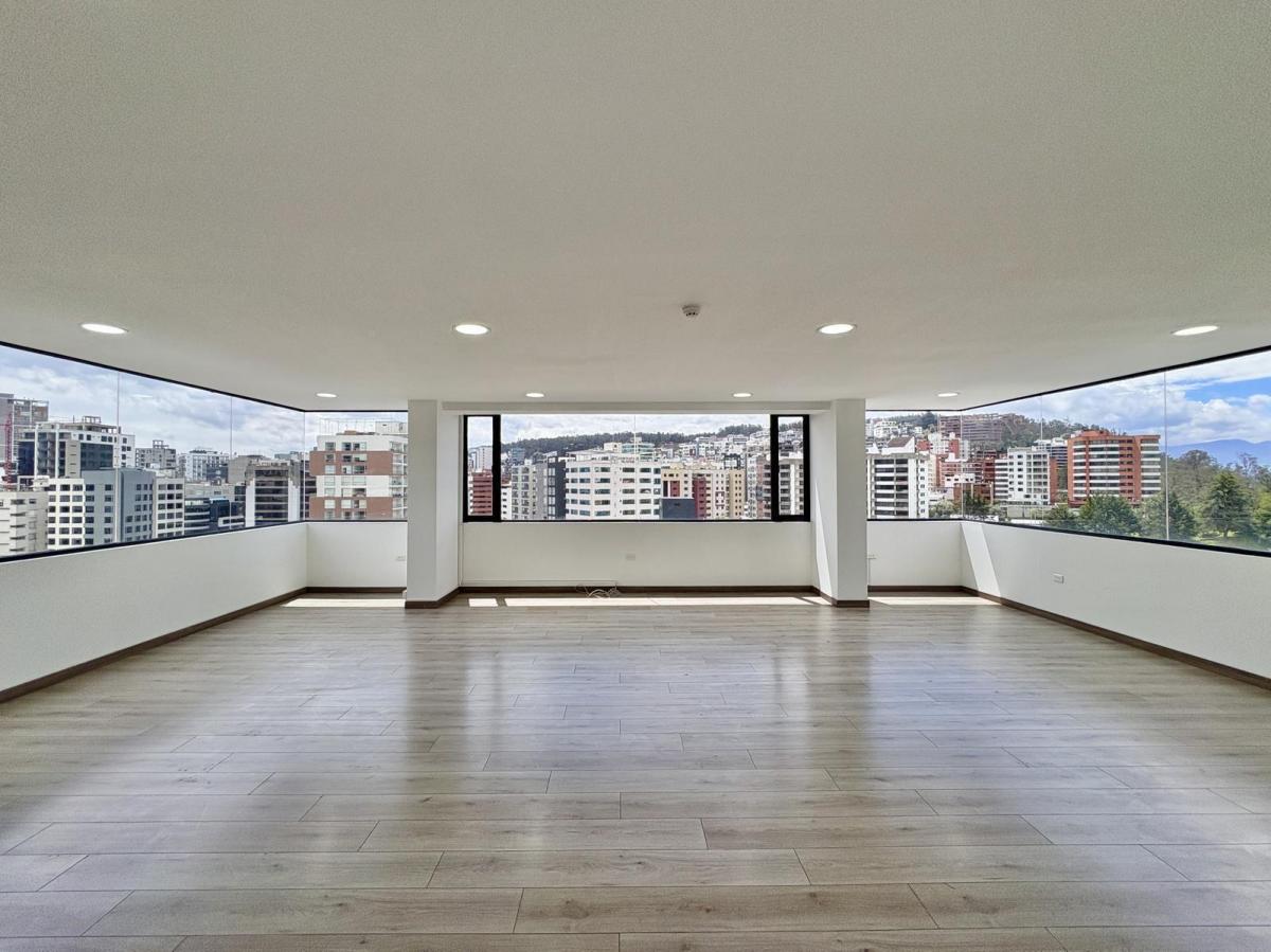 Oficina en Piso Alto de Venta en La Shyris y Eloy Alfaro Sector Carolina / Plaza Argentina — imagen 10