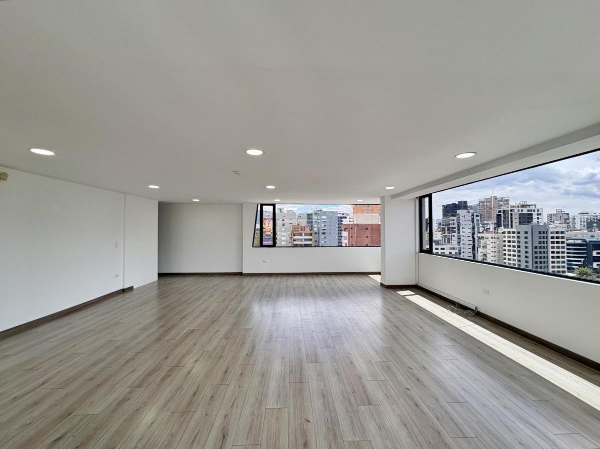 Oficina en Piso Alto de Venta en La Shyris y Eloy Alfaro Sector Carolina / Plaza Argentina — imagen 8
