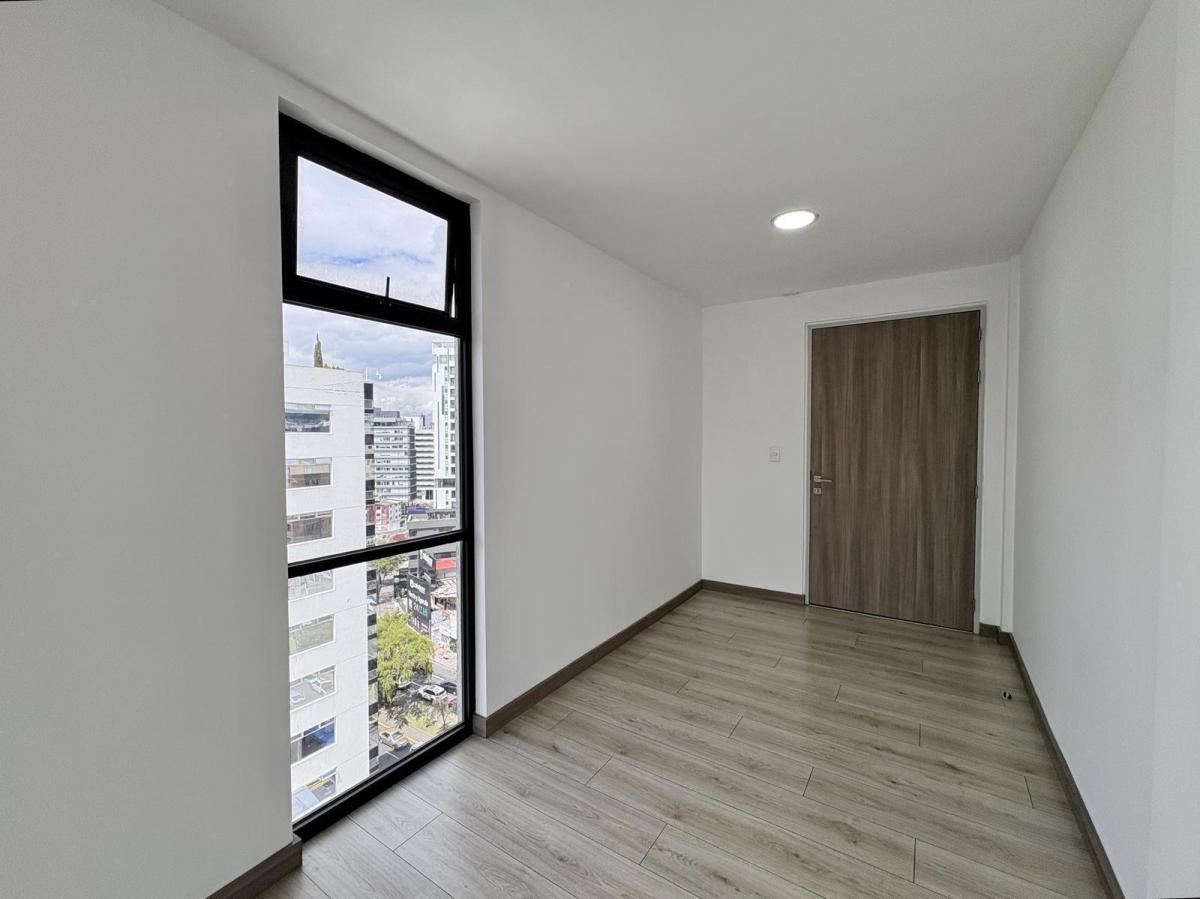 Oficina en Piso Alto de Venta en La Shyris y Eloy Alfaro Sector Carolina / Plaza Argentina — imagen 6