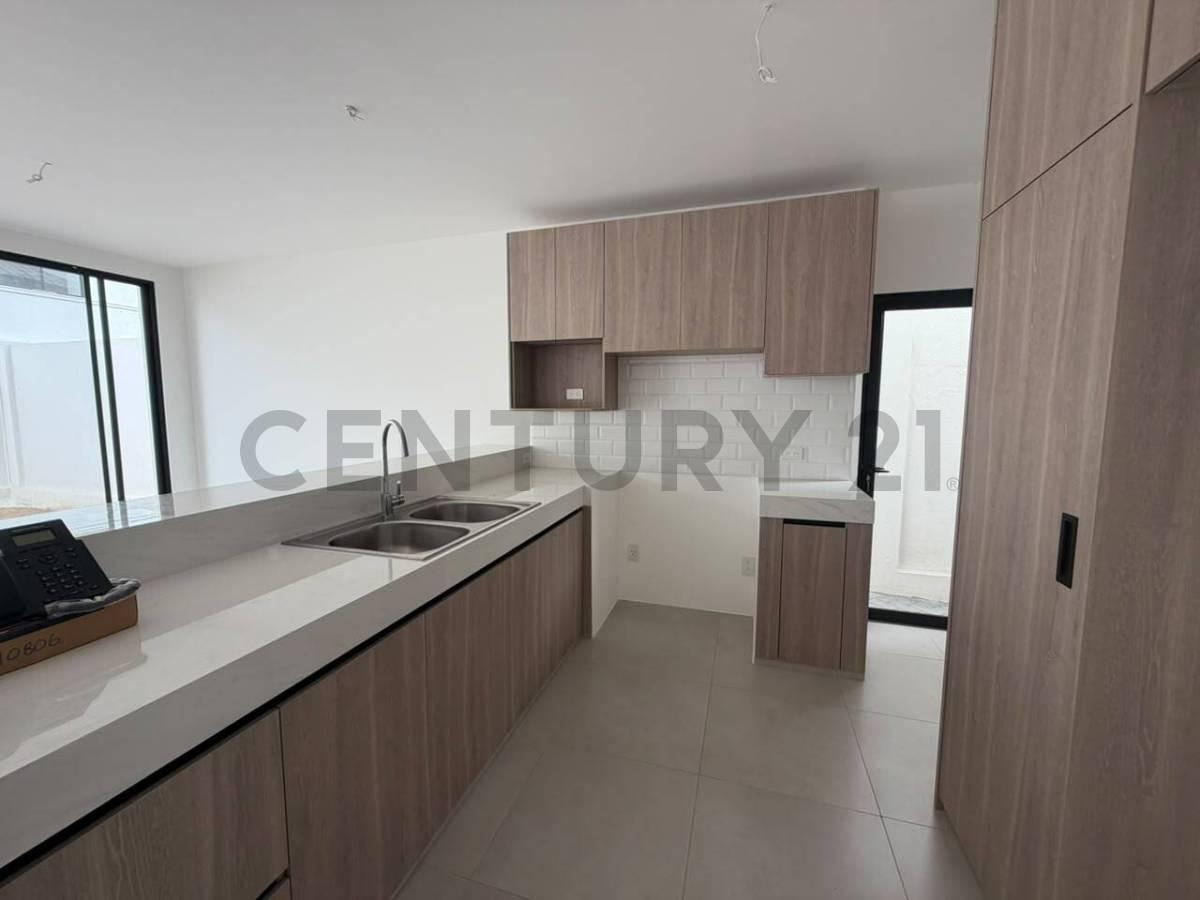 Venta de Casa en Urb. Alba del Bosque, Vía a La Costa, Guayas — imagen 8