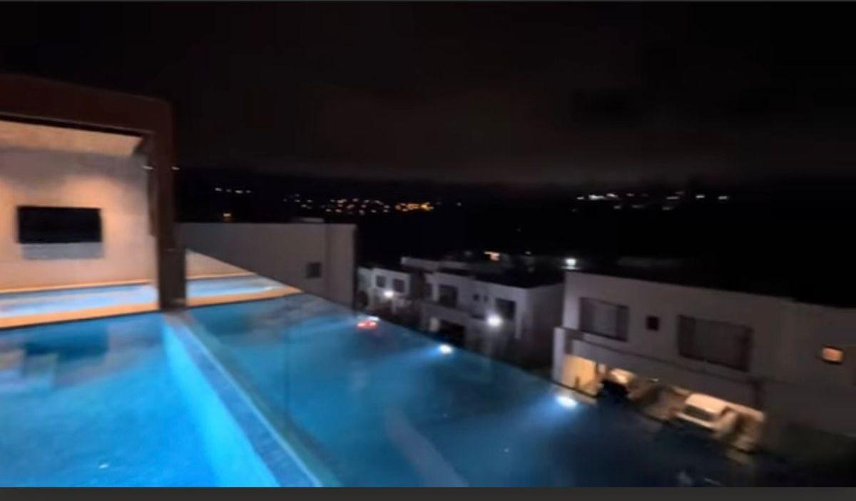 Vendo Hermosa Casa de Lujo con Piscina — imagen 5