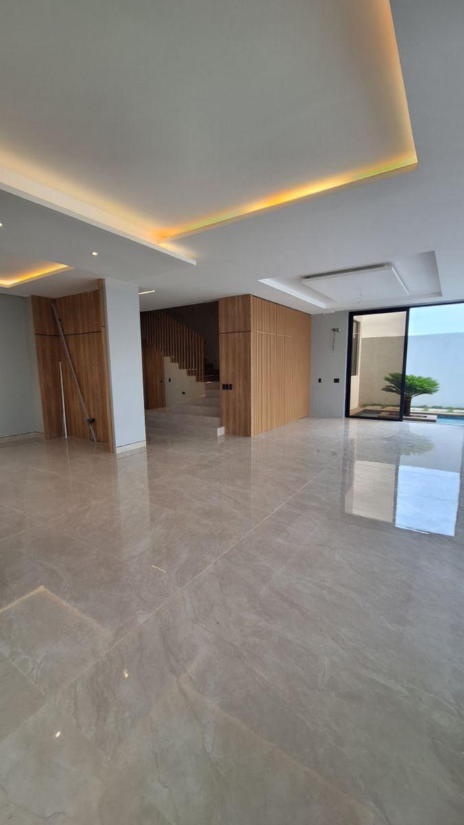 Casa de 550 m² con 4 Dorm. en Venta en Samborondón, Guayas — imagen 5