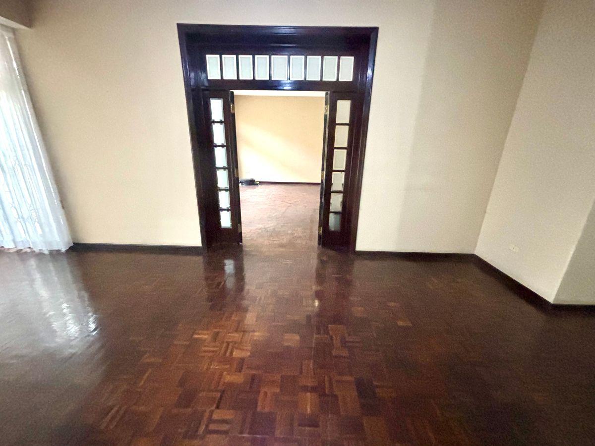 Vendo Urdesa Propiedad - Villa un Solo Piso, Uso de Suelo Comercial y Residencial (Zarc - 2) Excelente, Guayas — imagen 9