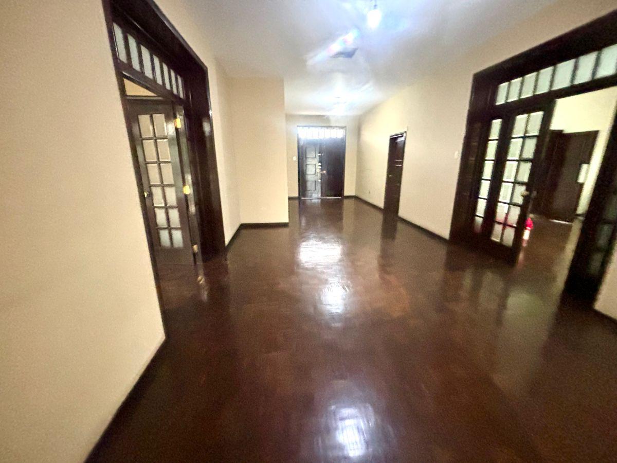 Vendo Urdesa Propiedad - Villa un Solo Piso, Uso de Suelo Comercial y Residencial (Zarc - 2) Excelente, Guayas — imagen 8