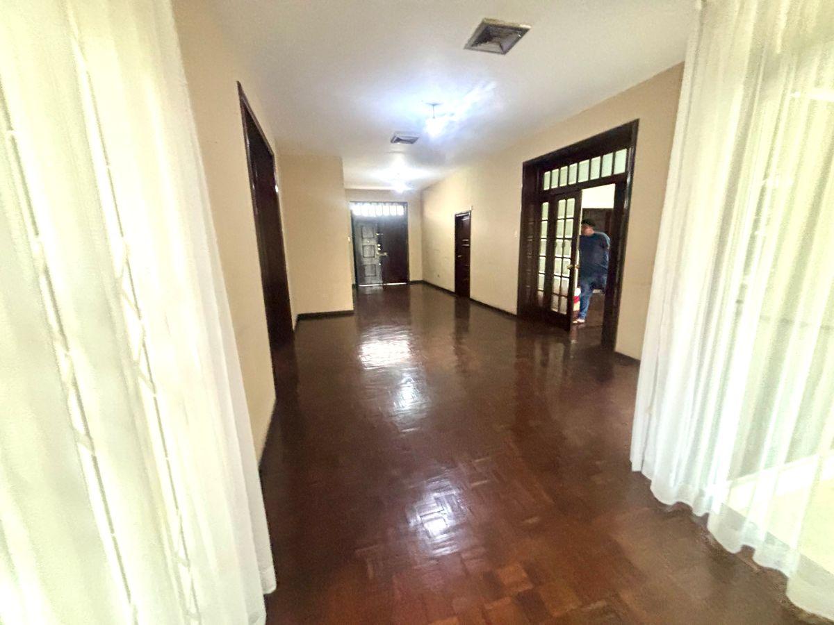 Vendo Urdesa Propiedad - Villa un Solo Piso, Uso de Suelo Comercial y Residencial (Zarc - 2) Excelente, Guayas — imagen 6