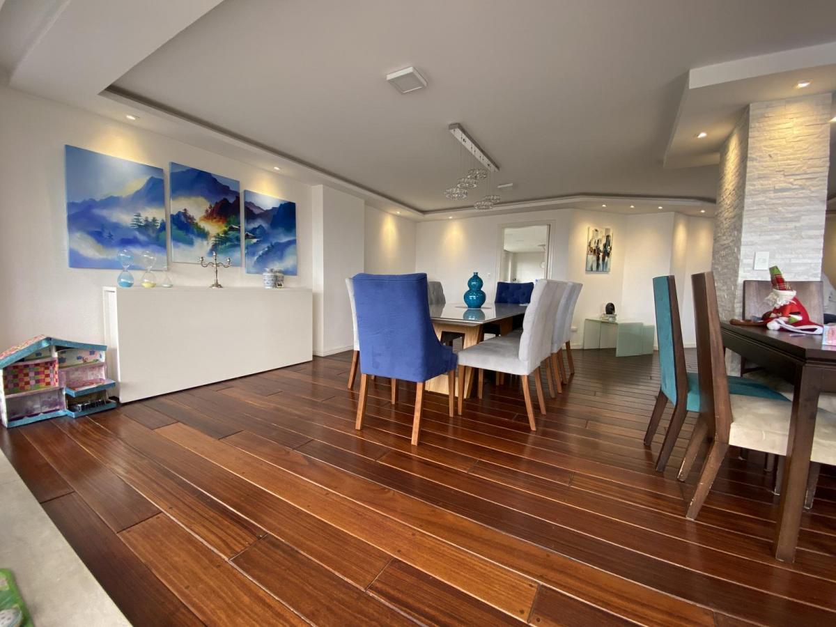 Departamento en Venta en Quito Tenis, Amplio, Linda Vista, Balcón, 4 Dorm. — imagen 4