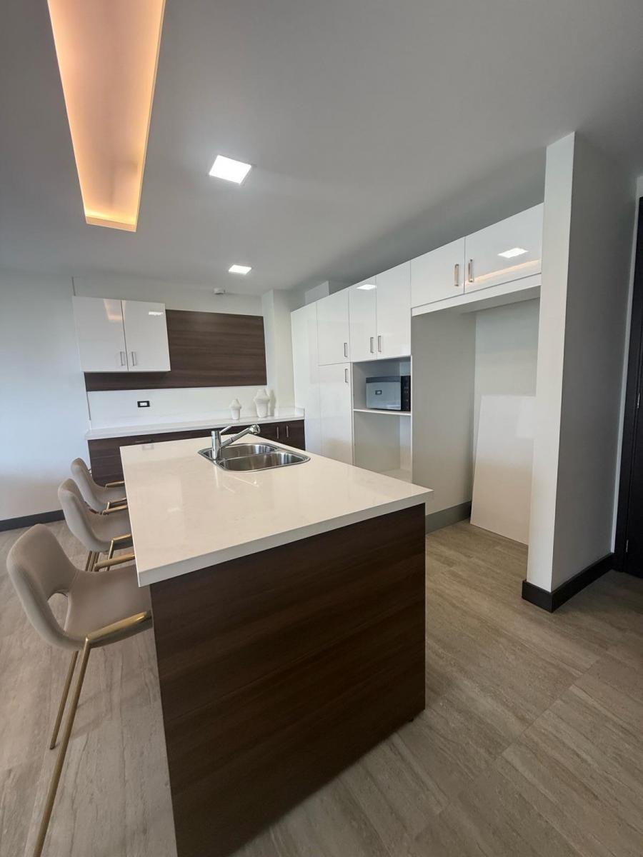 Venta Departamento Sector González Suárez — imagen 3