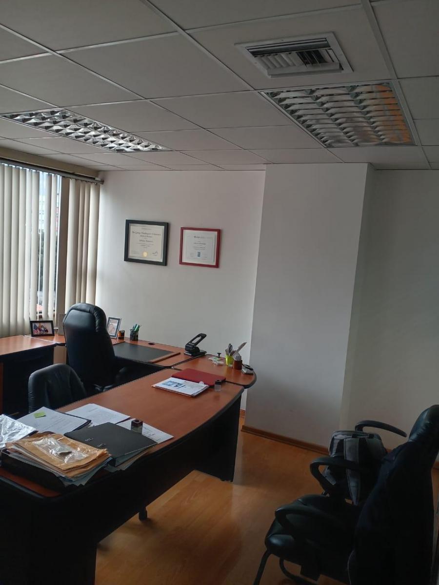 Oficina de Venta en La Mariscal. Edif Corporativo. 80 m² — imagen 7