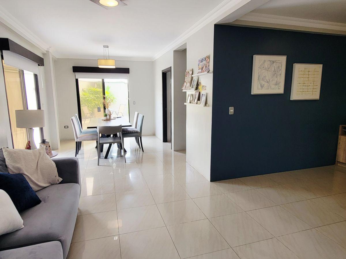 Venta Espectacular Casa Esquinera Urb. Villa Club Etapa Magna, Guayas — imagen 8