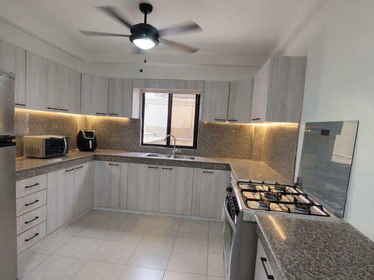 Venta Espectacular Casa Esquinera Urb. Villa Club Etapa Magna, Guayas — imagen 5