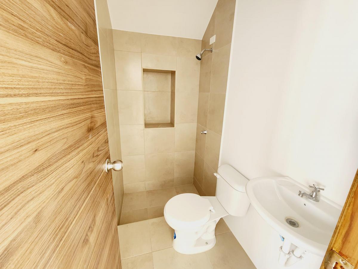 Casa por Estrenar en Venta – Urb. Los Prados, Km 15 Vía a Salitre, Cerca a Via Samborondón, Guayas — imagen 7