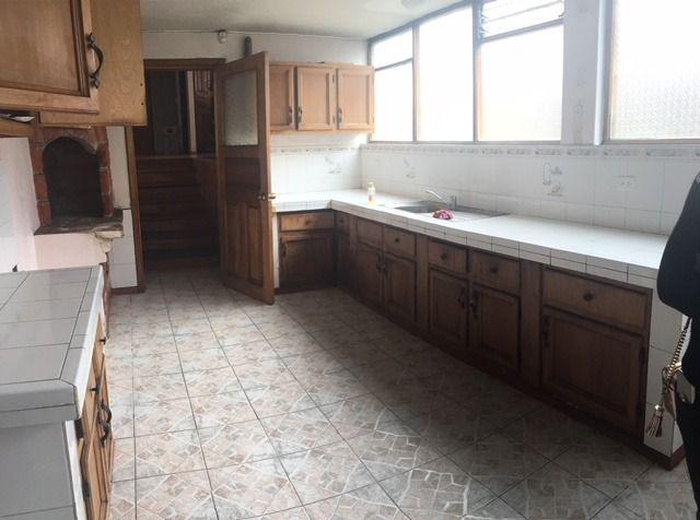 Amplia Casa en La Mañosca. 250 m, 4 Dormir. Venta 200.000 $$ — imagen 6