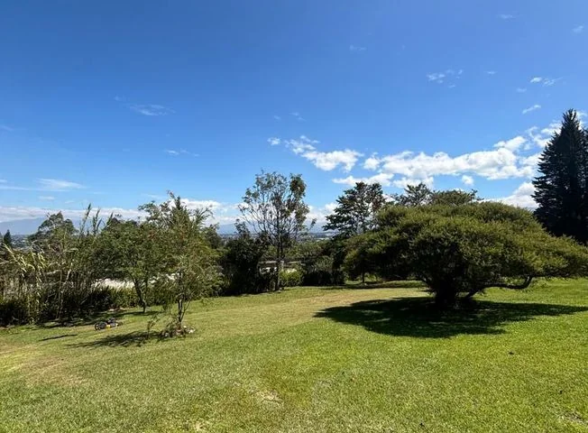 Terreno en venta en Tumbaco — imagen 1