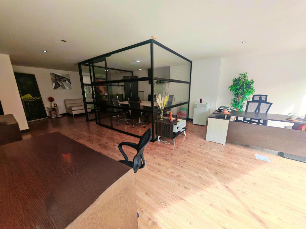 Oficina Exclusiva en Venta - República del Salvador - Edificio Moderno — imagen 6