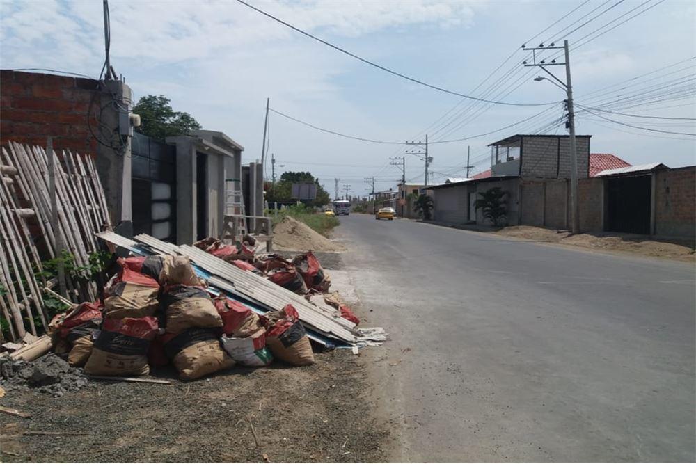 Terreno de Venta en La Mejor Zona Sur de Manta, Manabí — imagen 3