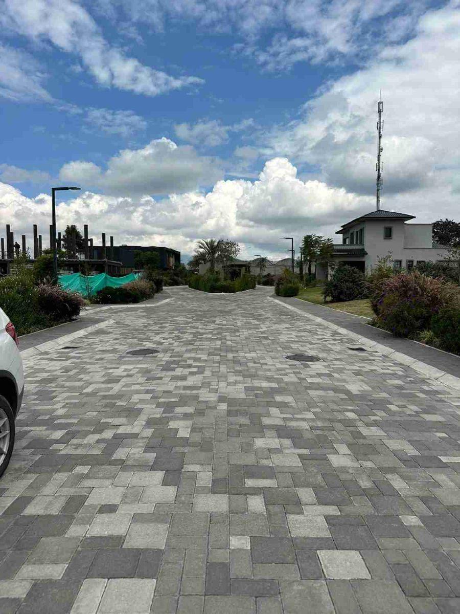 Venta - Terreno - Puembo - Quito - Tababela - Norte - Conjunto — imagen 4