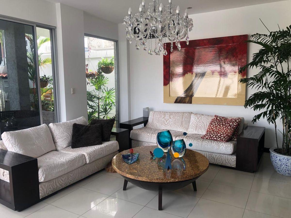 Casa Remodelada en Venta en Puerto Azul, Guayas — imagen 10