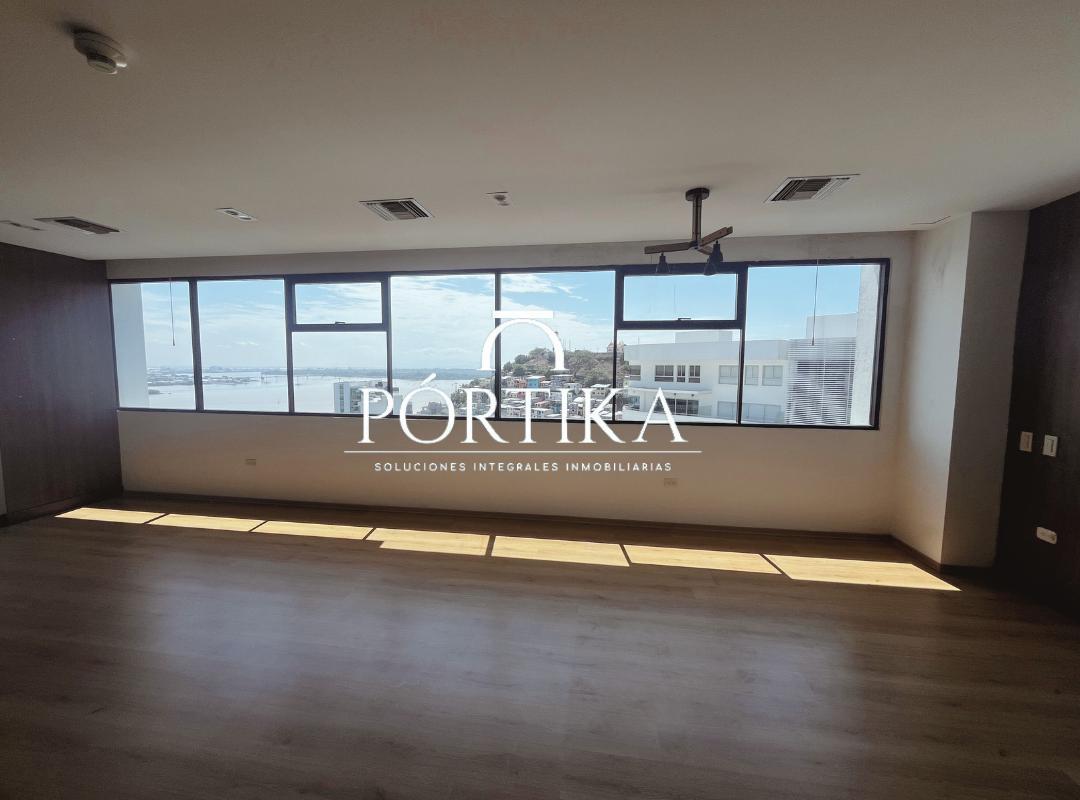 Venta Oficina - Emporium - Puerto Santa Ana, Guayas — imagen 8