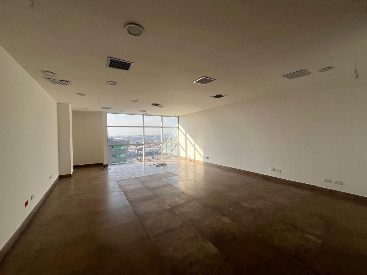 Vendo o Alquilo Oficina Sky Building, Guayas — imagen 10