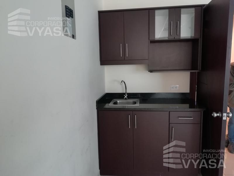 Av República - Cerca a La Av 10 de Agosto Linda y Luminosa Oficina de Venta de 53 m² — imagen 8