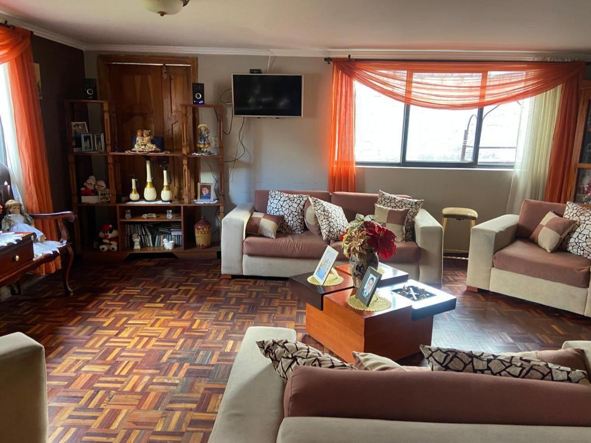 Terreno en Venta, Uso Comercial. Sector Abelardo J Andrade, Azuay — imagen 8