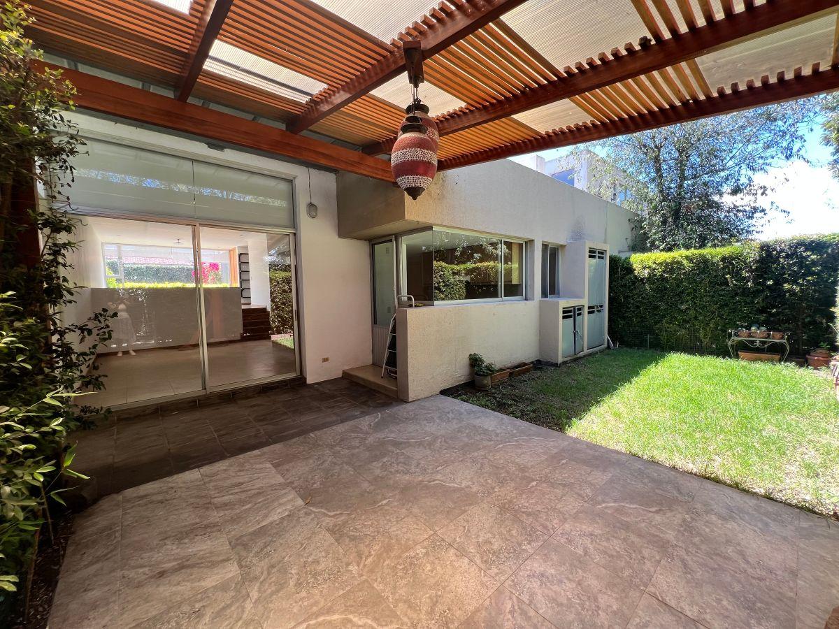 Vendo, Amplia y Moderna Casa Venta en Cumbayá — imagen 3