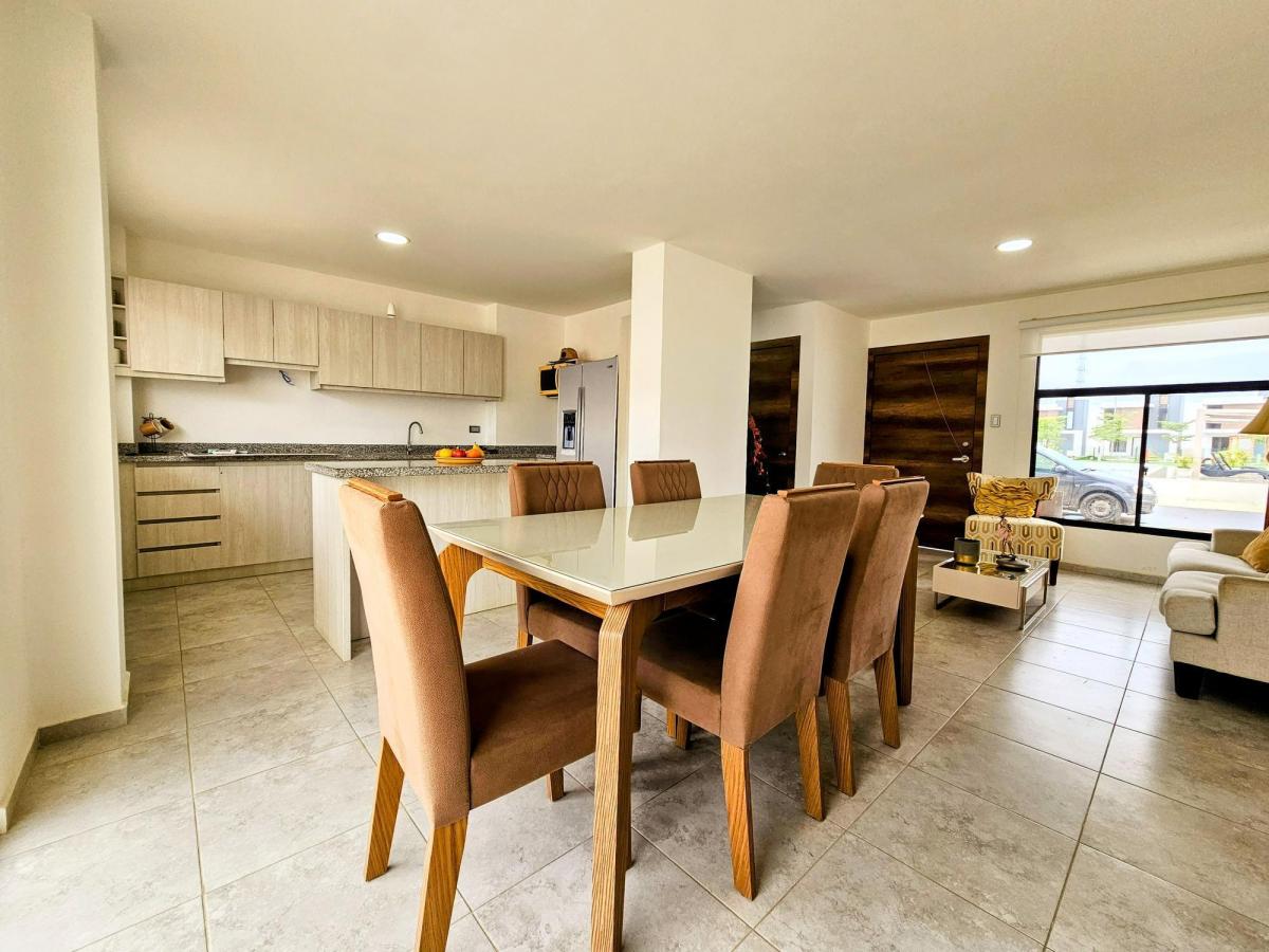 Vendo Casas, Urb, Barú Jardín Portoviejo, 3 Dorm., Manabí — imagen 7