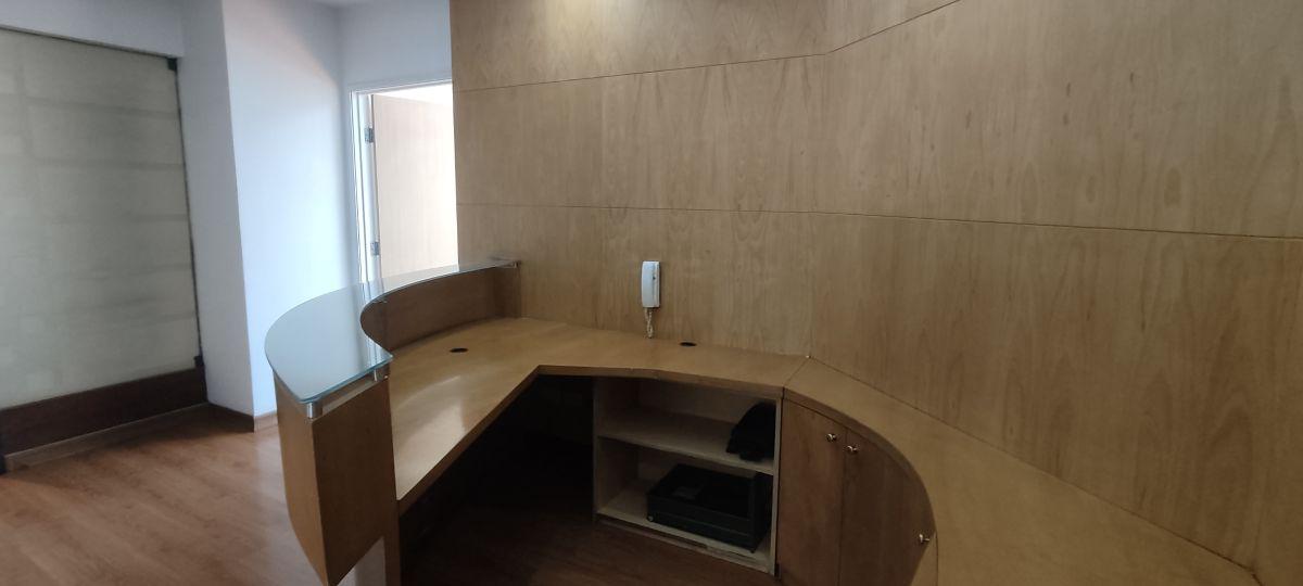 Vendo o Arriendo Oficina con Vista Al Parque La Carolina — imagen 8