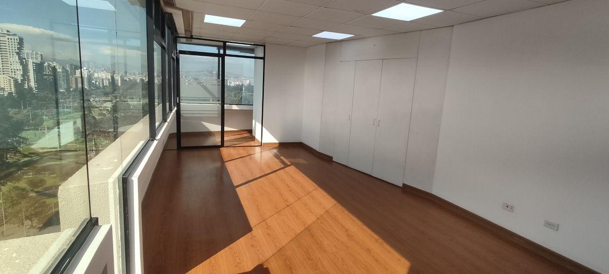 Vendo o Arriendo Oficina con Vista Al Parque La Carolina — imagen 6