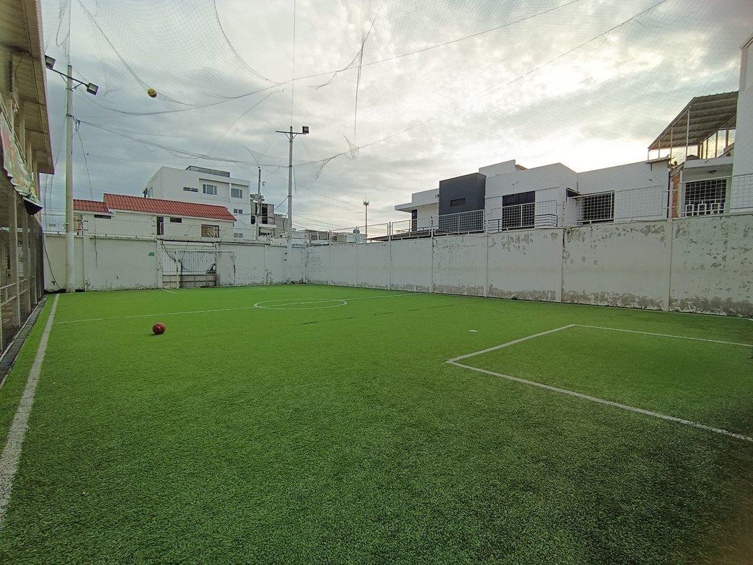Cancha Comercial de Venta en Portoviejo La Quadra Hm, Manabí — imagen 9