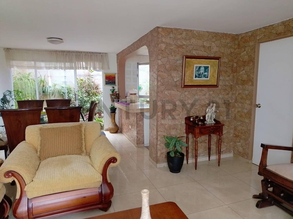 En Venta Casa Esquinera Norte de Quito Ant — imagen 6