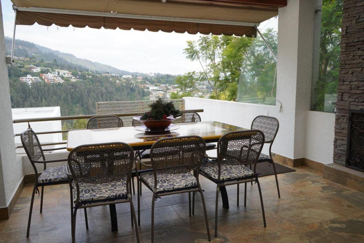 Hermosa Casa de Venta en Cumbayá — imagen 10