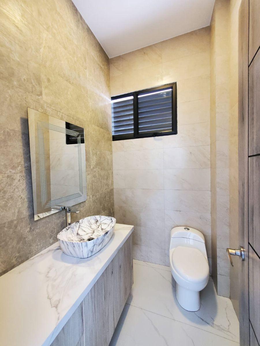 Venta de Casa 3 Habitaciones, Piscina en Isla Mocoli Etapa Dubai / Samborondon, Guayas — imagen 8