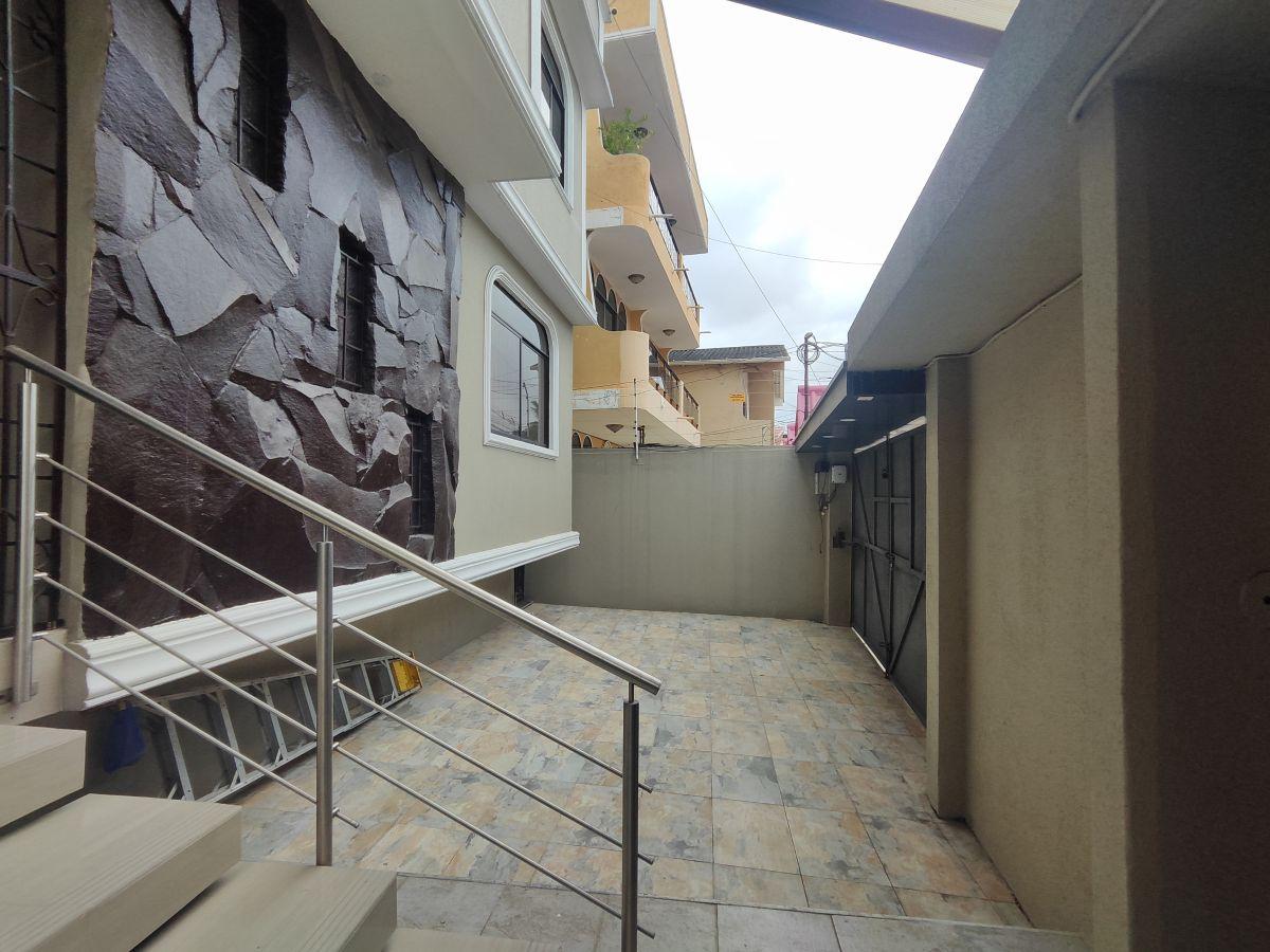 Casa en Venta – Garzota 1 - Residencial - Comercial Oportunidad - Y. Vásquez, Guayas — imagen 10