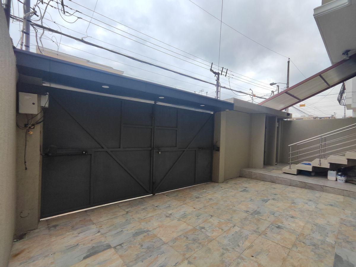 Casa en Venta – Garzota 1 - Residencial - Comercial Oportunidad - Y. Vásquez, Guayas — imagen 9