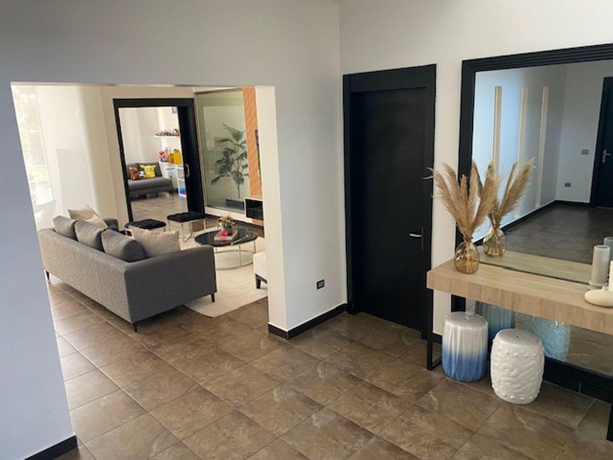 Oportunidad Casa Moderna, 4 Dormitorio Todos con Baño, Estudio en Planta Baja con Baño Completo, Guayas — imagen 5