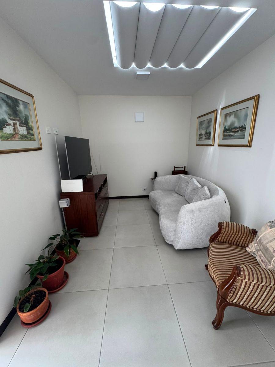 Hermosa Casa en Venta en Puembo Dentro de un Bonito Conjunto — imagen 7