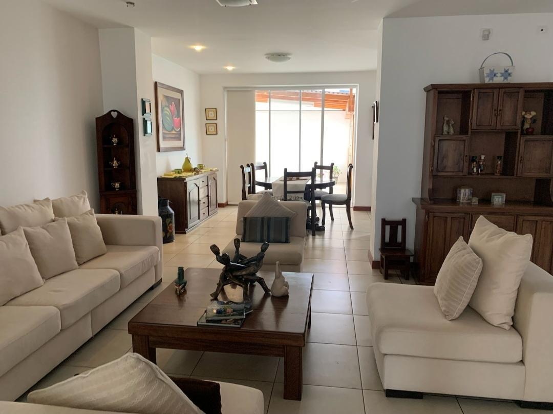 Casa con 3 Dorm. en Venta en Cumbayá, 230 m² — imagen 4