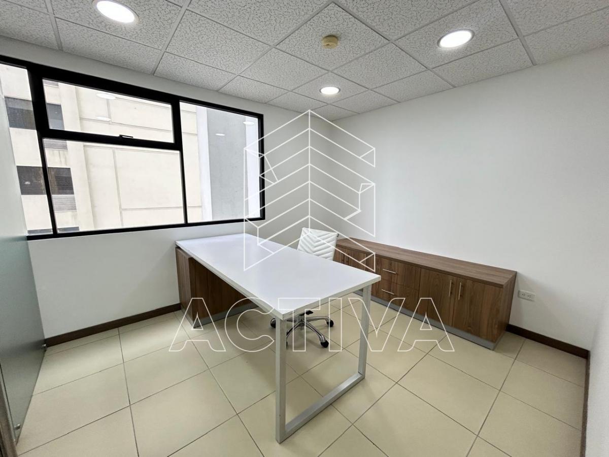 Oficina con Divisiones en Venta en Emporium, Puerto Santa Ana, Guayas — imagen 2