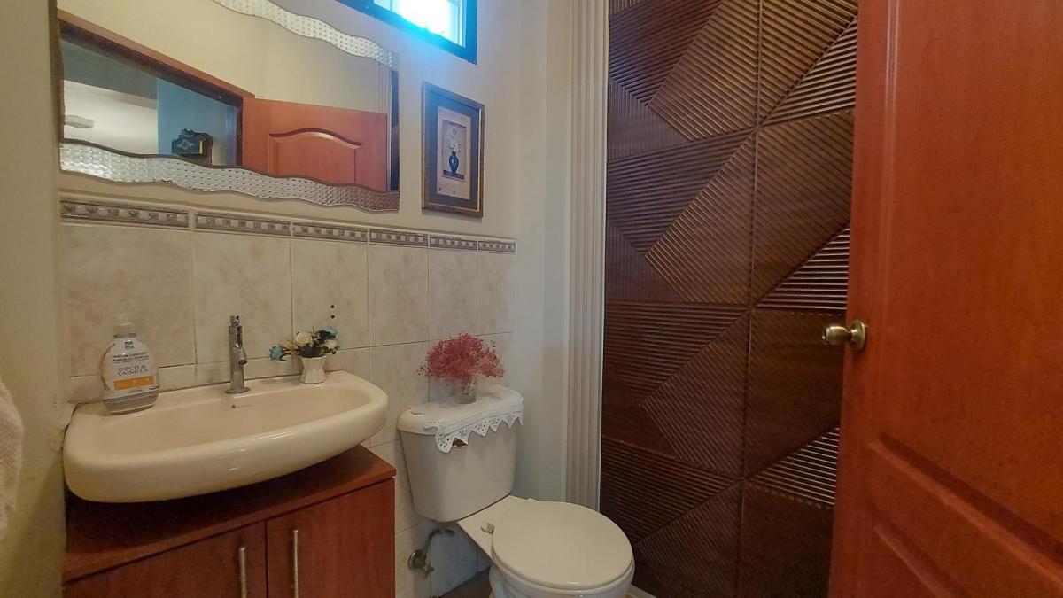 Venta Casa con Lindo Patio en San Felipe, Guayas — imagen 5