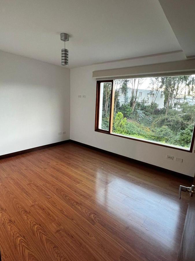 Casa de Venta 4 Habitaciones Más Piscina, Dentro de Urb Privada Sector Tanda. Provincia de Pichincha — imagen 4