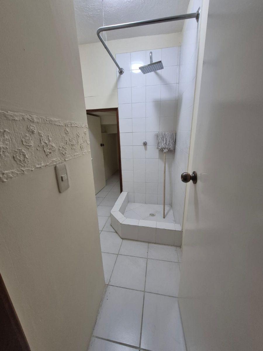 Sangolquí Vendo Amplia Casa en Conjunto — imagen 6