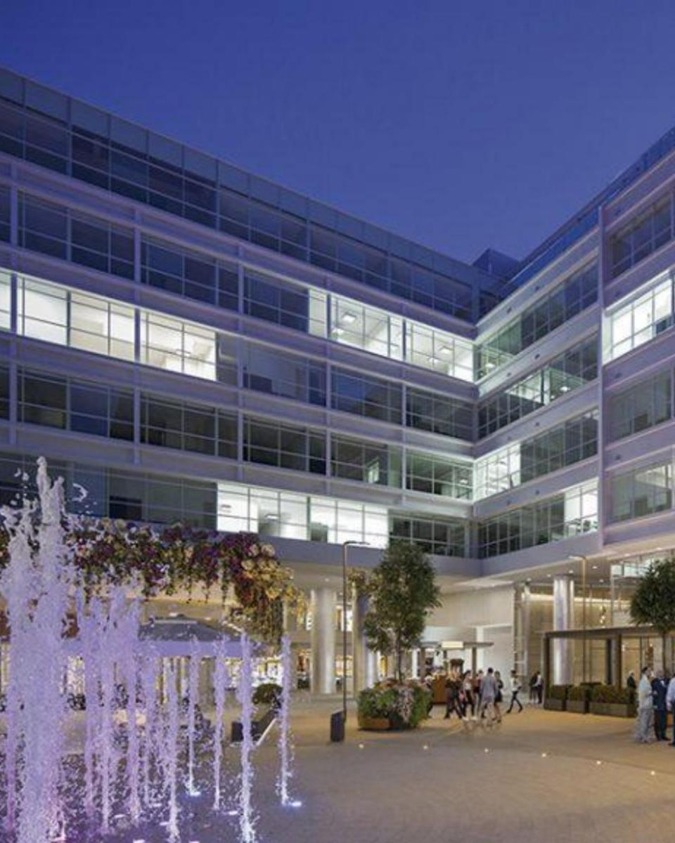 Arcos Plaza Oficina Amoblada en Venta, Guayas — imagen 3