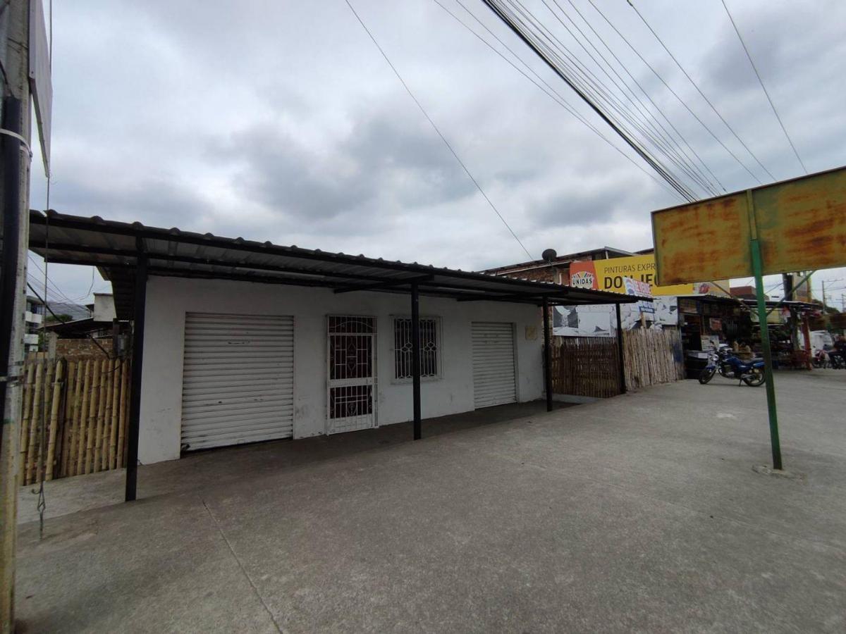 Terreno Comercial Esquinero de Venta en Portoviejo, Manabí — imagen 9