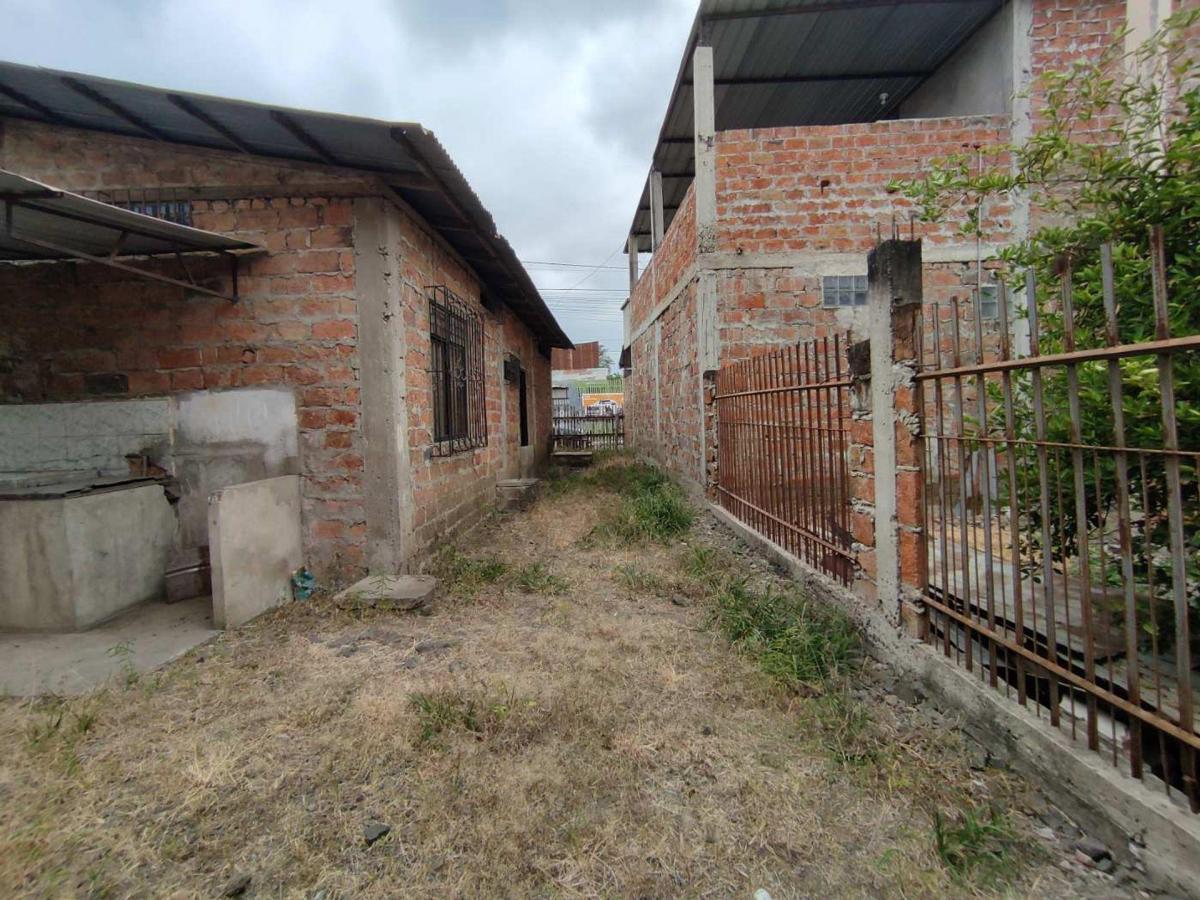 Terreno Comercial Esquinero de Venta en Portoviejo, Manabí — imagen 7